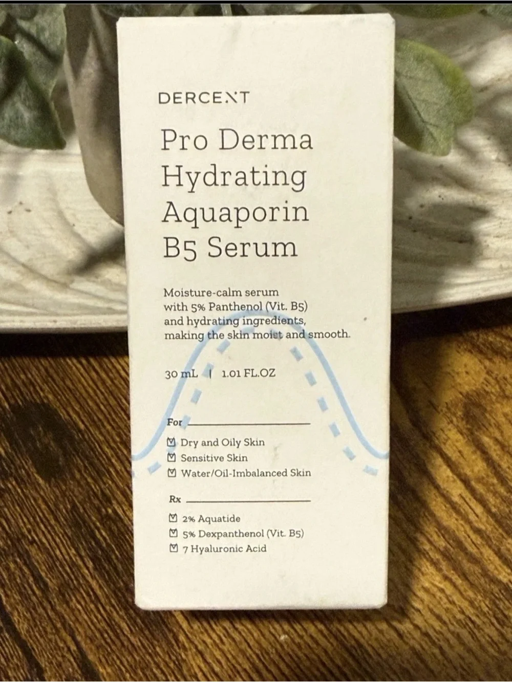 Pro Derma Hydrating Aqua Serum - Clear